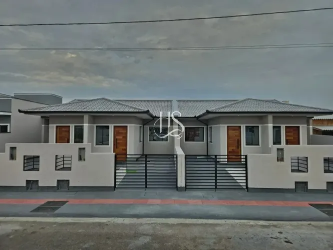 Casa geminada a venda, 54m², 2 dormitórios sendo1 suíte, Nova Palhoça - Palhoça - SC