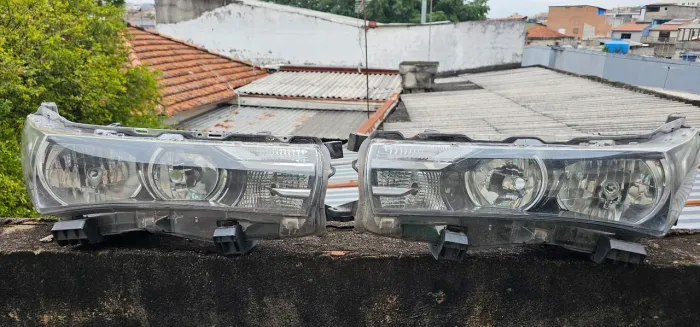 Par de farol corolla 2019 original
