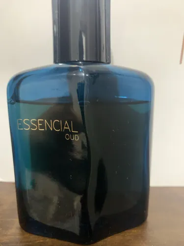 Perfume Essencial Oud Vintage