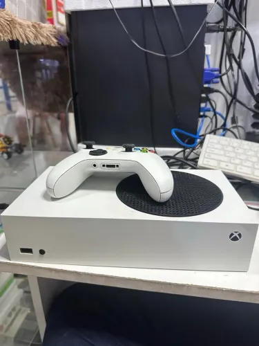 XBOX SÉRIES S NOVINHO (JOGAR GTA VI)