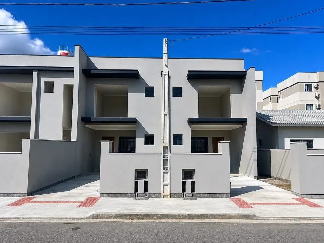 Sobrado Geminado 2 Quartos com 2 Suítes e 115m² - Sertão do Maruim
