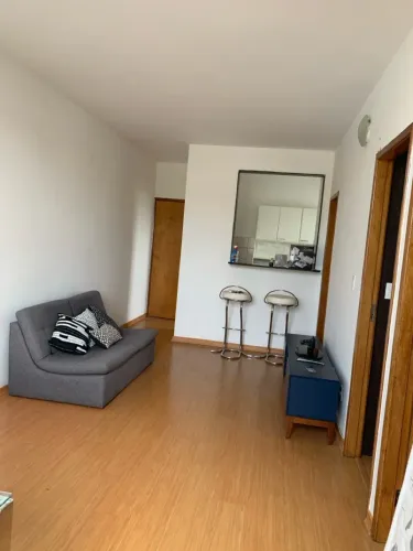 Apartamento mobiliado com 2 vagas - Estoril