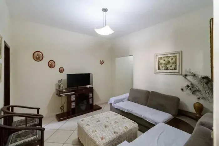 Casa à Venda - Bonfim, 4 Quartos, 304 m2