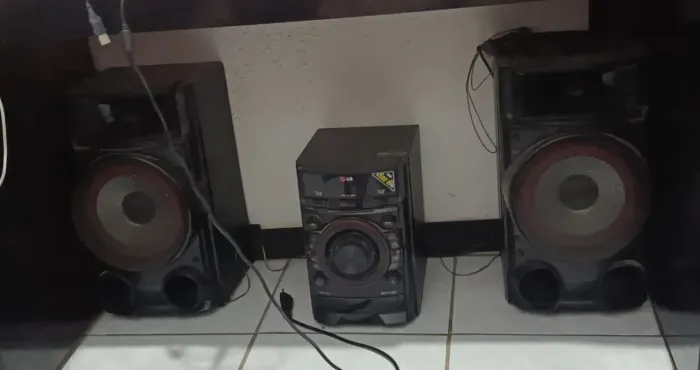 Micro sistema LG 500 w