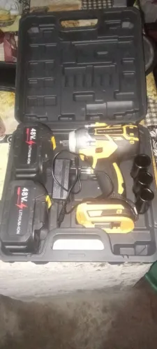 Parafusadeira de impacto