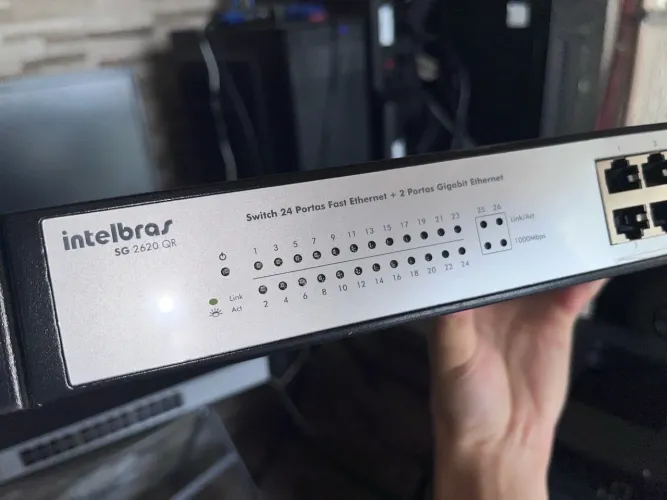 SWITCH 24 PORTAS INTELBRAS - SG 2620 QR