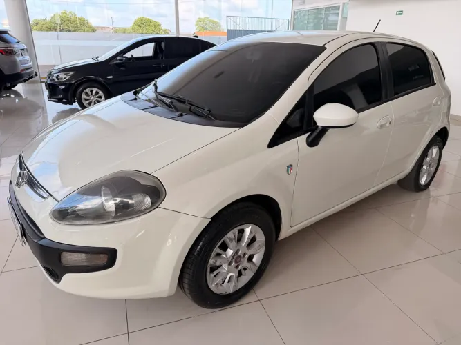 Fiat Punto Attractive 1.4 Fire Flex 8V 5P 2017