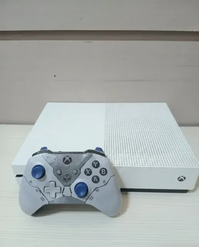 Xbox One S + jogos