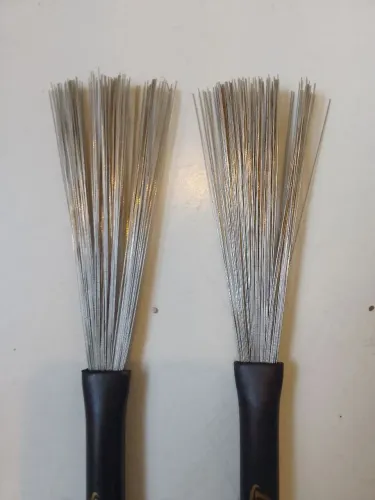 Vassoura Aço Tp 40 Retrátil C/puxador Torelli