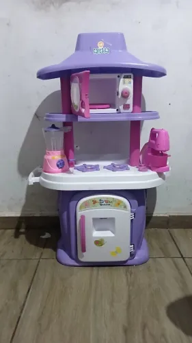 Cozinha de brinquedo infantil