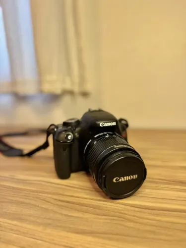 Câmera Cânon T3i em ótimo estado!!