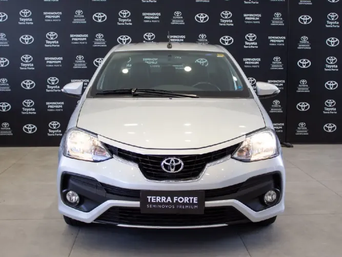 Toyota Etios Platinum 1.5 Flex 16V 4P Aut. 2018