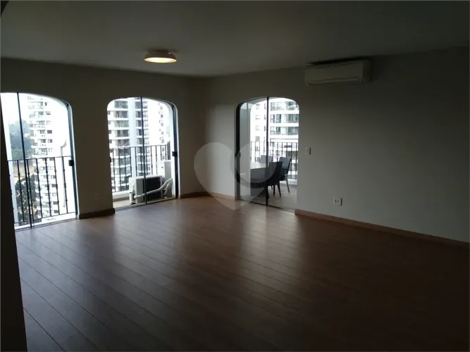 Apartamento para locação, condomínio clube, Jardim Marajoara
