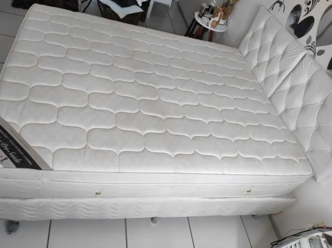 Cama queem com o box
