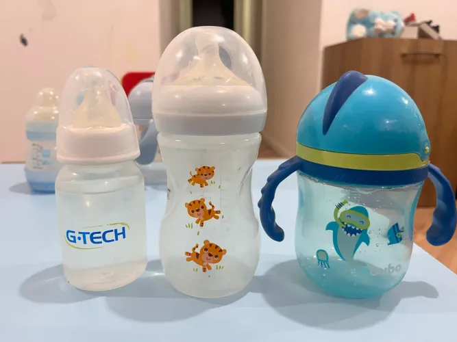 Kit mamadeiras + copo infantil - 3 itens
