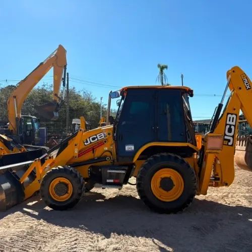 RETROESCAVADEIRA JCB 3CX 2025 | Apenas 900 Horas