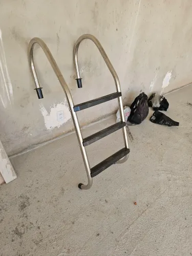 Escada 3 degraus para piscina nova