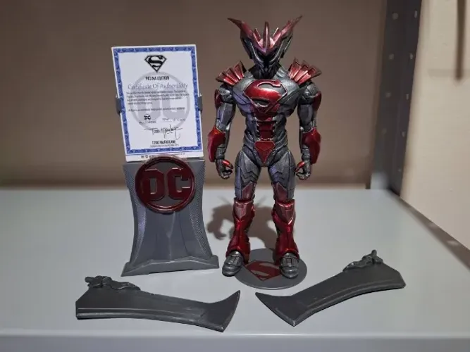 Superman (Unchained Armor) Patina Edition McFarlane Toys Store Exclusive