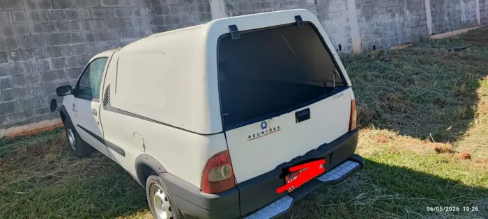 Capota de fibra fiat strada 2005
