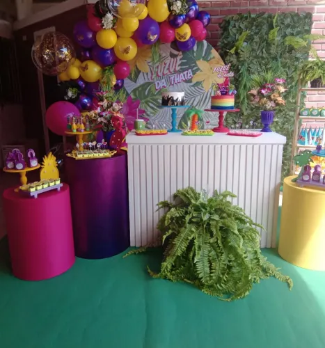 Festa laranja e rosa 