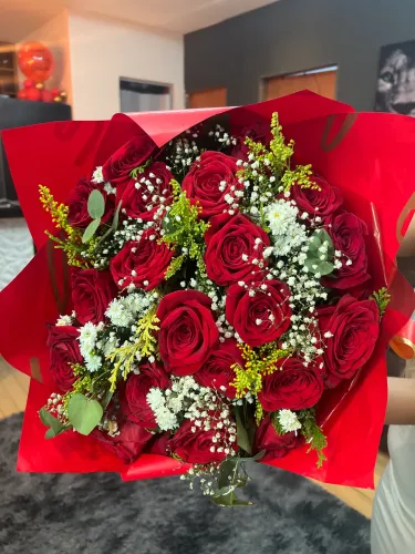 Buquê de Flores 20 rosas