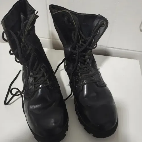 Coturno preto com lona preta