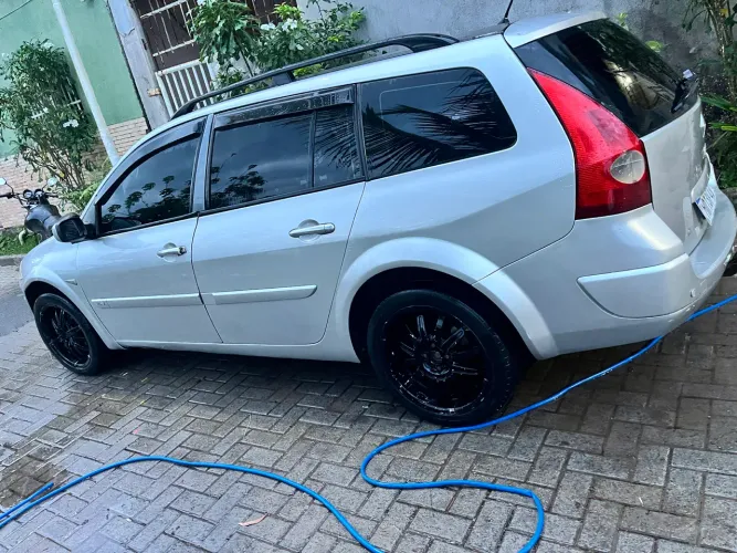 Renault Megane Grand Tour Dynam. Hi-flex 1.6 16V 2008