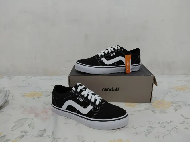 Sapato randall, Novo. Tam: 37-38.