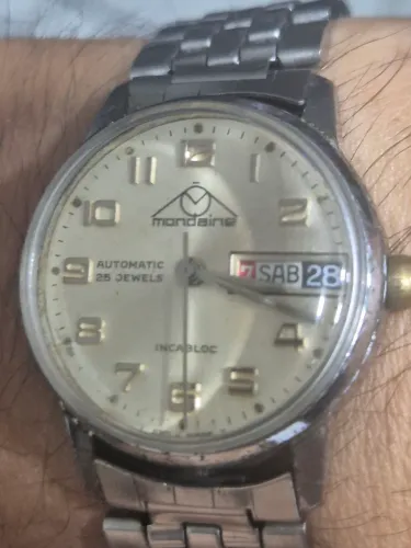 Relógio MONDAINE AUTOMÁTICO INCABLOC  -  ÓTIMO ESTADO