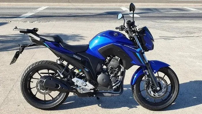 Yamaha Fazer FZ25 Connect 2025 - Azul - Apenas 2.000 km (Zera!)