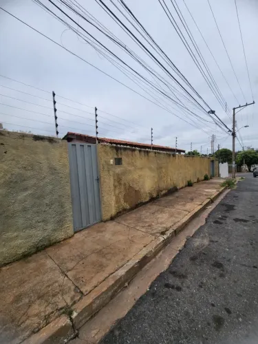 CASA COMERCIAL OU RESIDENCIL 136M² - BAIRRO: GOIABEIRAS