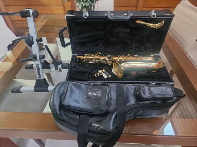 Saxofone alto Eagle
