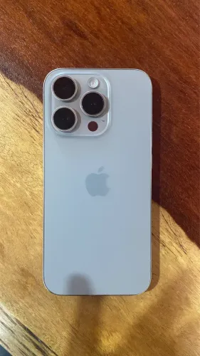 IPHONE 15 pro 