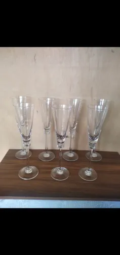 :::: VENDENDO ESSAS TAÇAS DE CRISTAL....
