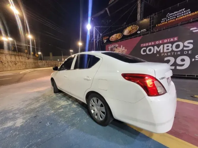 Nissan Versa 1.0 12V Flexstart 4P Mec. 2016