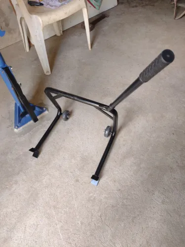 Vendo cavalete novo para moto :110 RS.