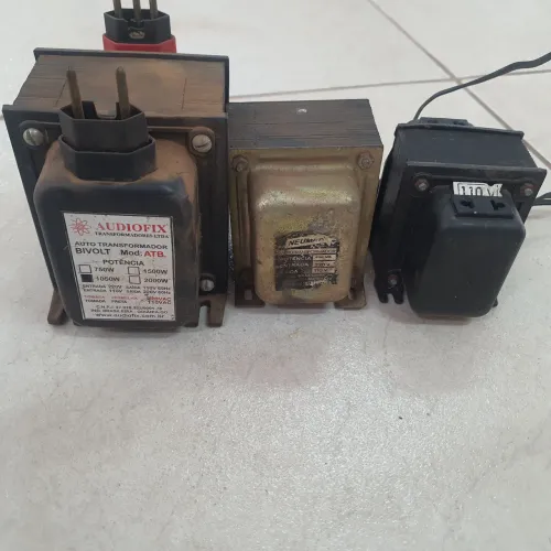 Transformador 1050w / 500 vá/ -------?
