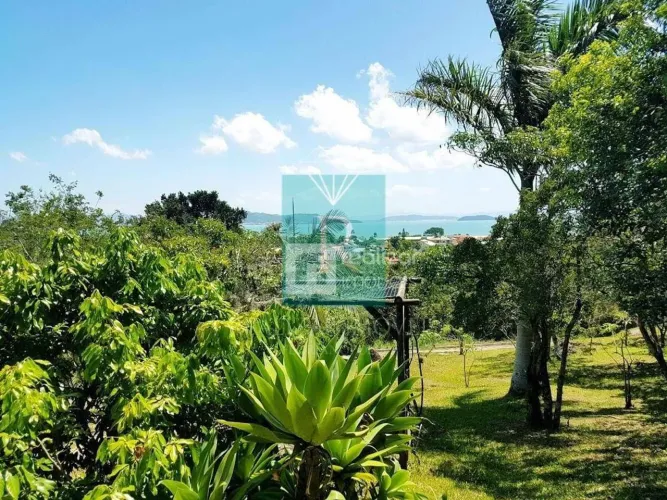 Sobrado Residencial à venda, Ponta das Canas, Florianópolis - SO0095.