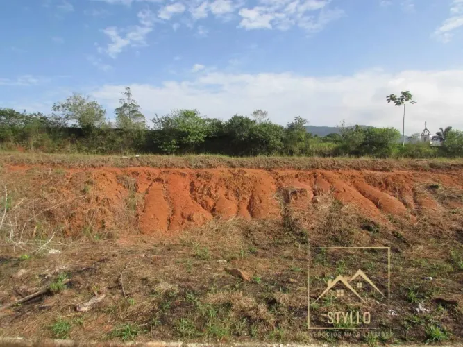 Terreno à venda no bairro Forquilhas em São José/SC