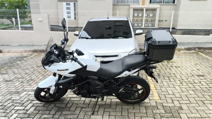 Kawasaki Versys 650 - *OPORTUNIDADE IMPERDÍVEL*