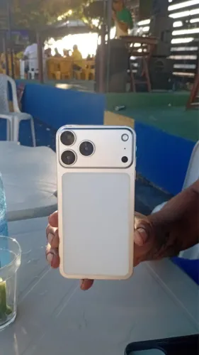 iPhone 17 pro com alma do xs max 