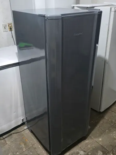 Geladeira esmaltec