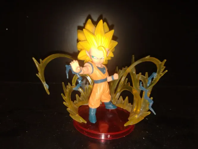 Kit Dragon Ball,Caneca oficial+minifiguras