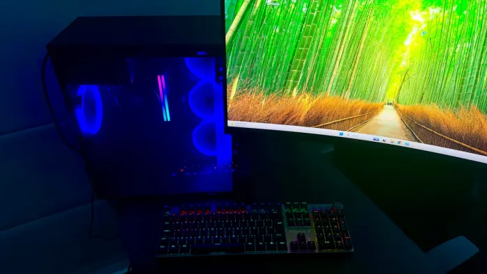 PC DESKTOP RYZEN 3 3200G - 16GB RAM - 256GB SSD - RX 550 4GB