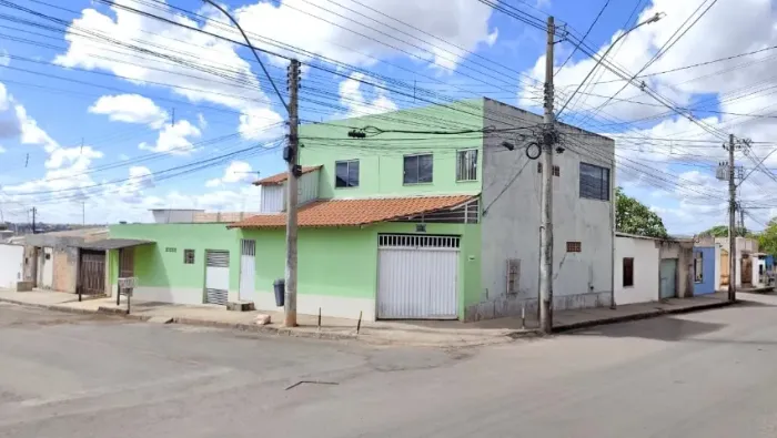 EXCELENTE CASA NA QUADRA 104 DO RESIDENCIAL OESTE
