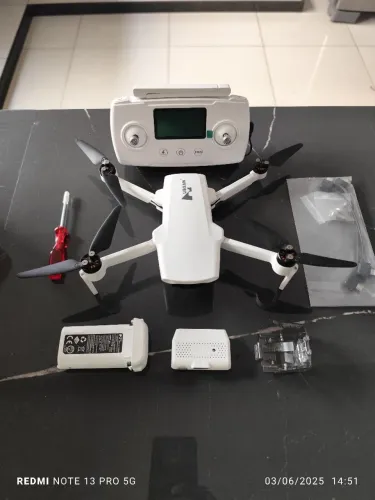 Drone hubsan Zino mini se