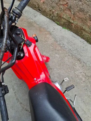 Vendo pop 100 2015 em bom estado