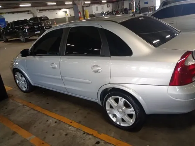 Chevrolet Corsa Sedan 1.0 MPFI 8V 71cv 4P 2002