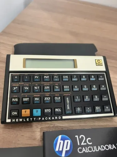 Calculadora Financeira HP 12c + Capinha