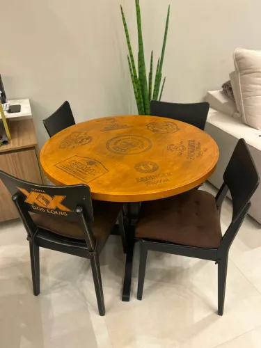 Mesa Bar Madeira Maciça c/ 4 Cadeiras